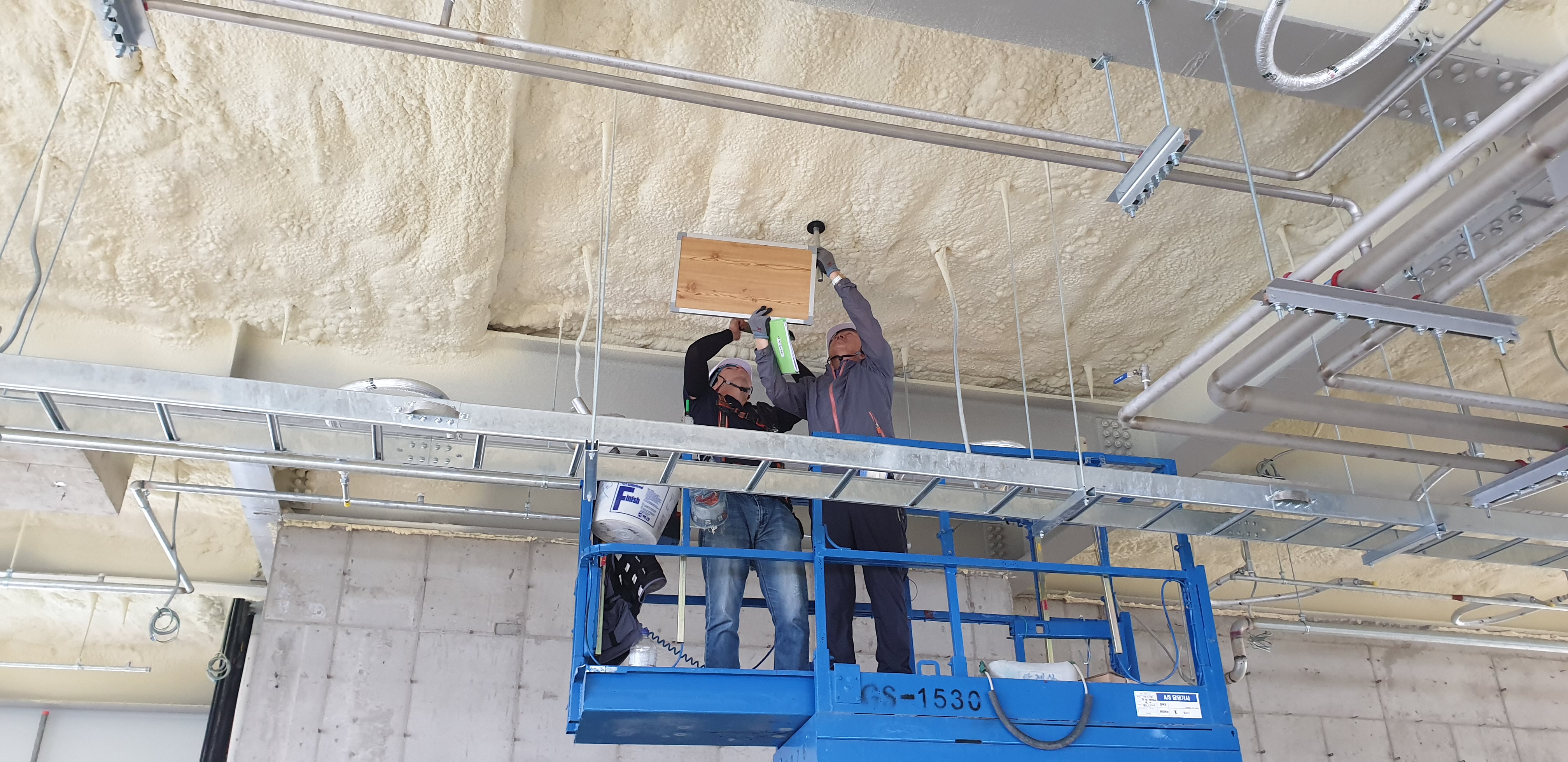 단열 폼 스프레이 시공 현장